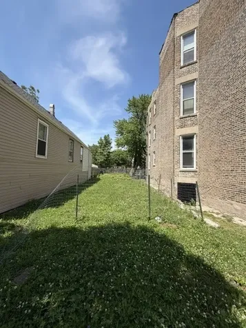 4338 South Wells Street Chicago IL 60609