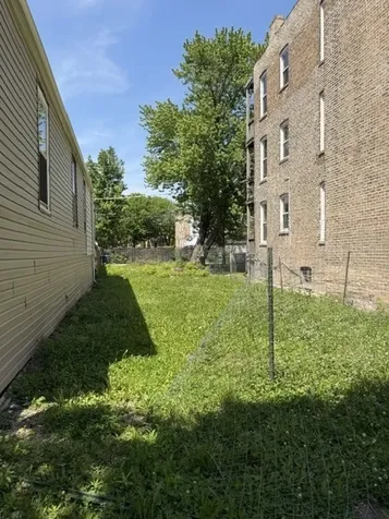 4338 South Wells Street Chicago IL 60609