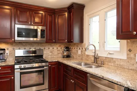 10136 Charles Avenue Palos Hills IL 60465