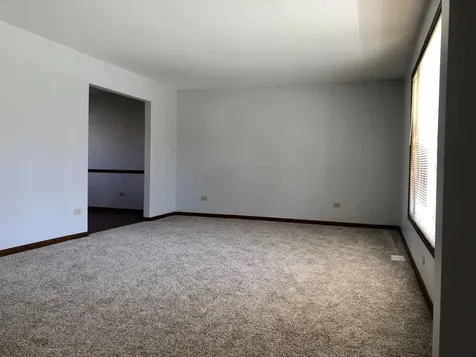 677 Sacramento Court Elgin IL 60123