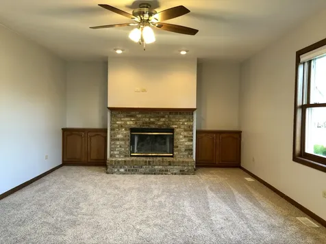 677 Sacramento Court Elgin IL 60123