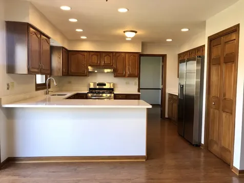 677 Sacramento Court Elgin IL 60123