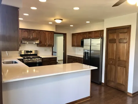 677 Sacramento Court Elgin IL 60123