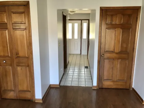 677 Sacramento Court Elgin IL 60123