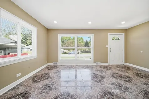 16820 South Crane Avenue Hazel Crest IL 60429