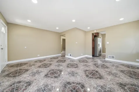 16820 South Crane Avenue Hazel Crest IL 60429