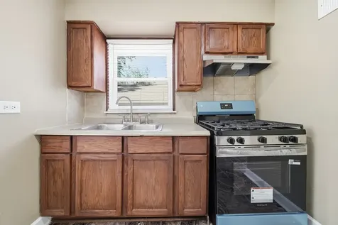16820 South Crane Avenue Hazel Crest IL 60429