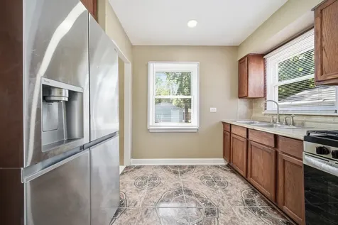 16820 South Crane Avenue Hazel Crest IL 60429