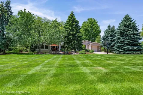 7300 Nighthawk Way Cary IL 60013
