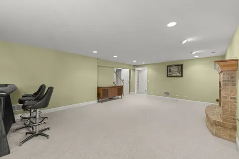 926 Ginger Lane Geneva IL 60134