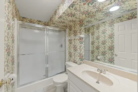 926 Ginger Lane Geneva IL 60134