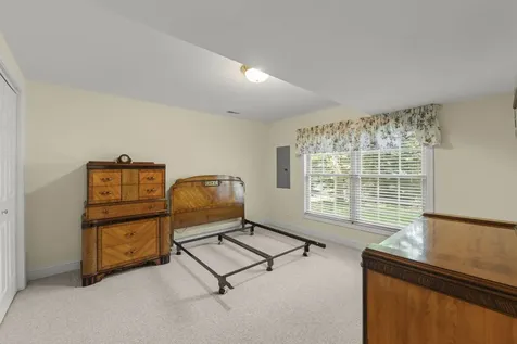 926 Ginger Lane Geneva IL 60134