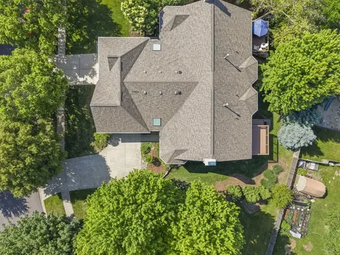 926 Ginger Lane Geneva IL 60134