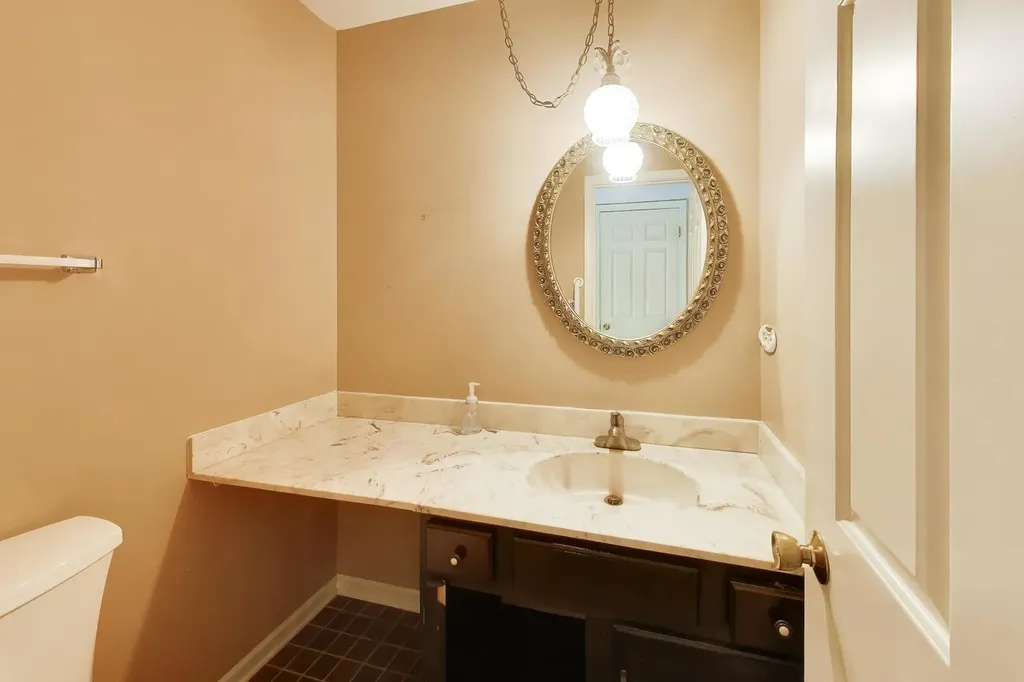 2801 Mill Creek Lane Rolling Meadows IL 60008
