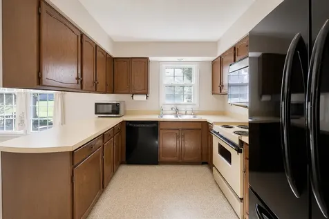 2801 Mill Creek Lane Rolling Meadows IL 60008