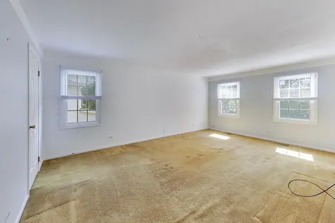 2801 Mill Creek Lane Rolling Meadows IL 60008