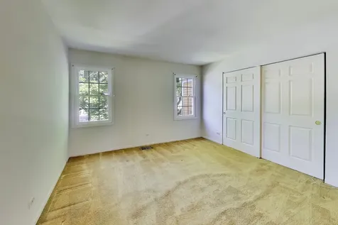 2801 Mill Creek Lane Rolling Meadows IL 60008
