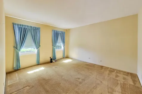 2801 Mill Creek Lane Rolling Meadows IL 60008