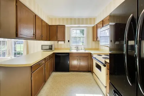 2801 Mill Creek Lane Rolling Meadows IL 60008