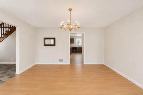 2801 Mill Creek Lane Rolling Meadows IL 60008