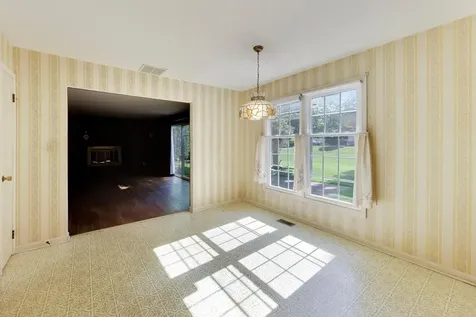 2801 Mill Creek Lane Rolling Meadows IL 60008