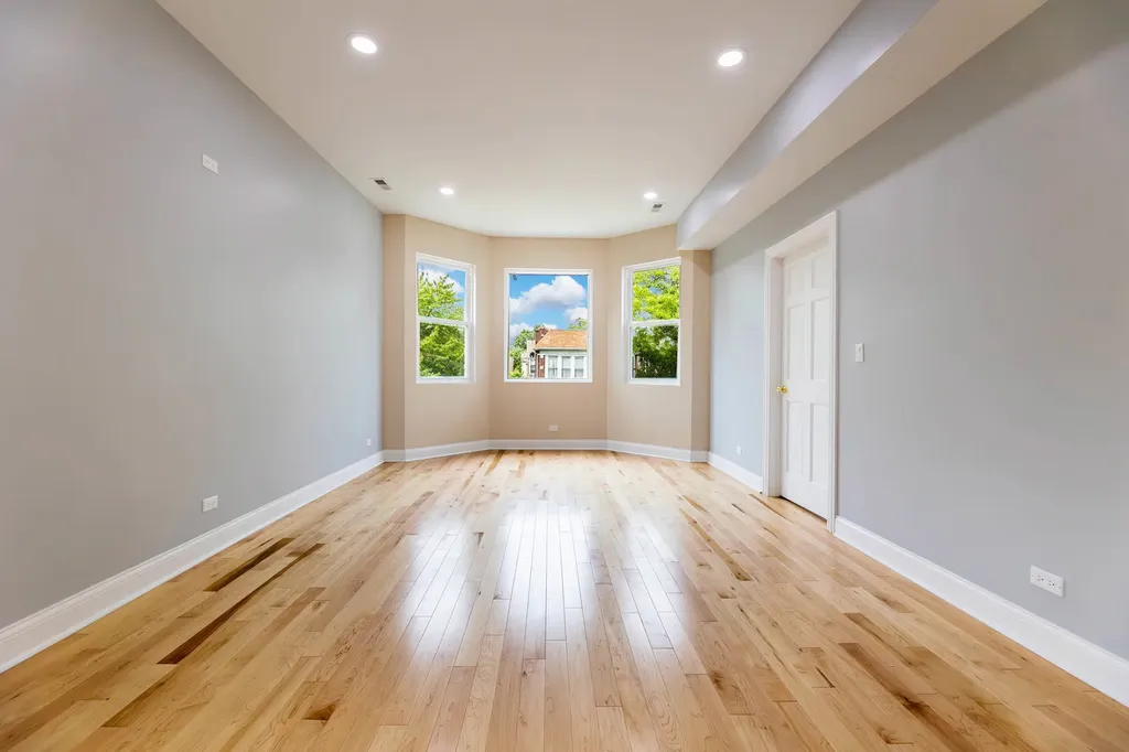 441 North Leclaire Avenue Chicago IL 60644