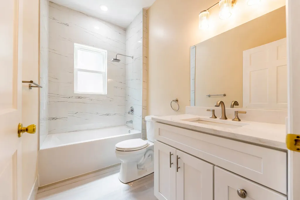441 North Leclaire Avenue Chicago IL 60644