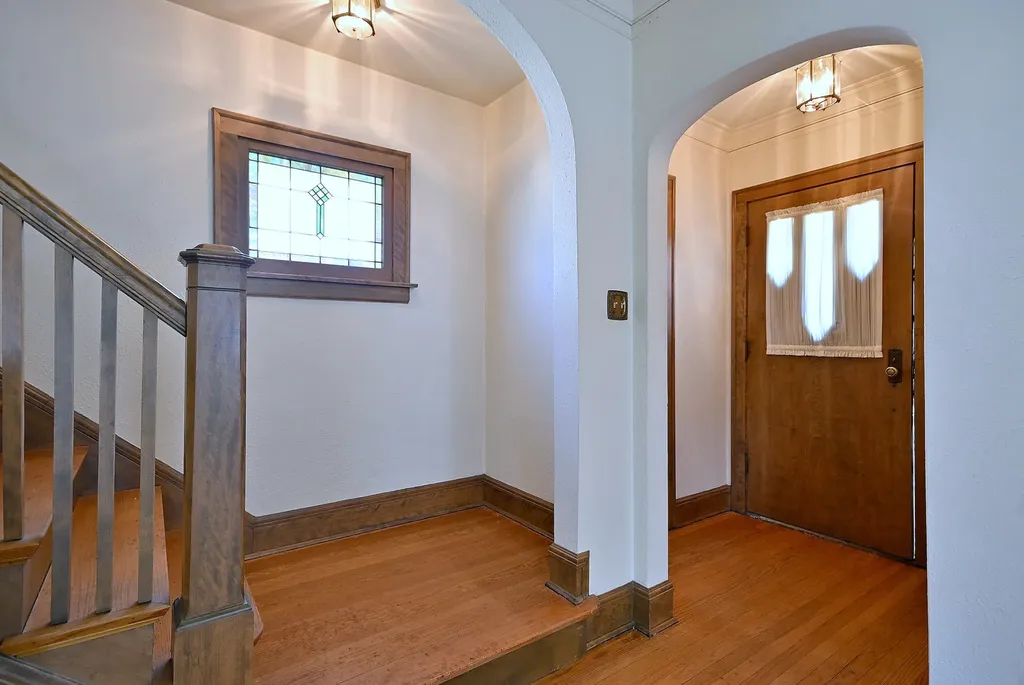 6840 North Olcott Avenue Chicago IL 60631