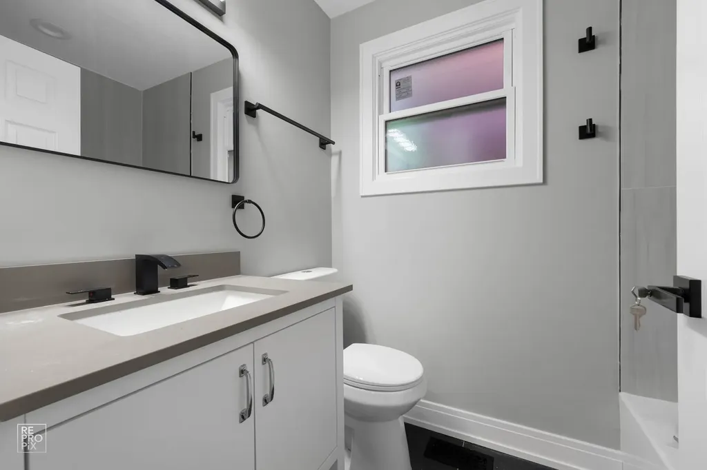 6554 South Laflin Street Chicago IL 60636