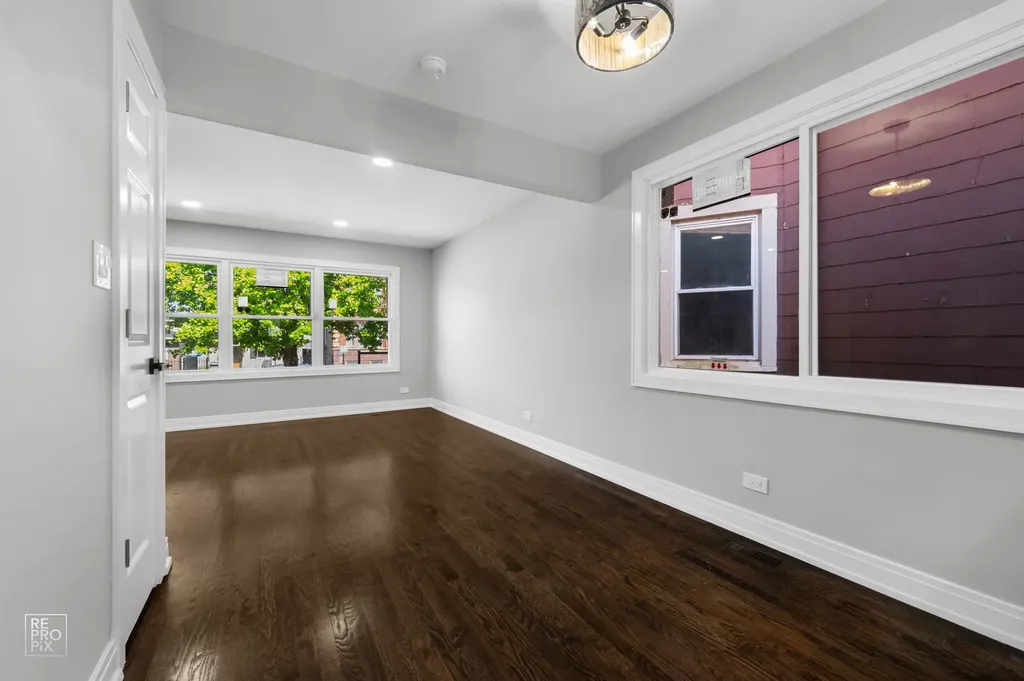 6554 South Laflin Street Chicago IL 60636