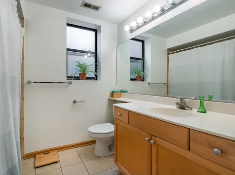 39 North Paulina Avenue Chicago IL 60607