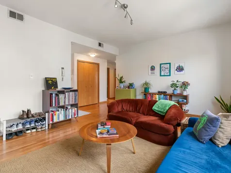 39 North Paulina Avenue Chicago IL 60607