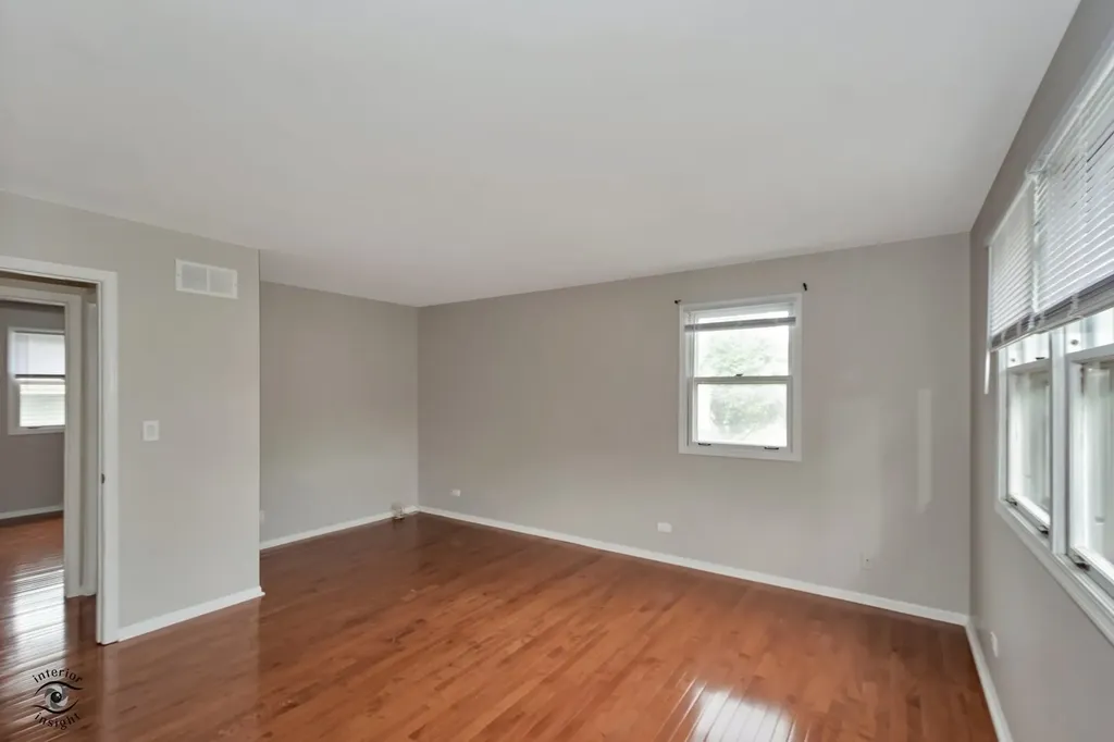 8348 Adbeth Avenue Woodridge IL 60517