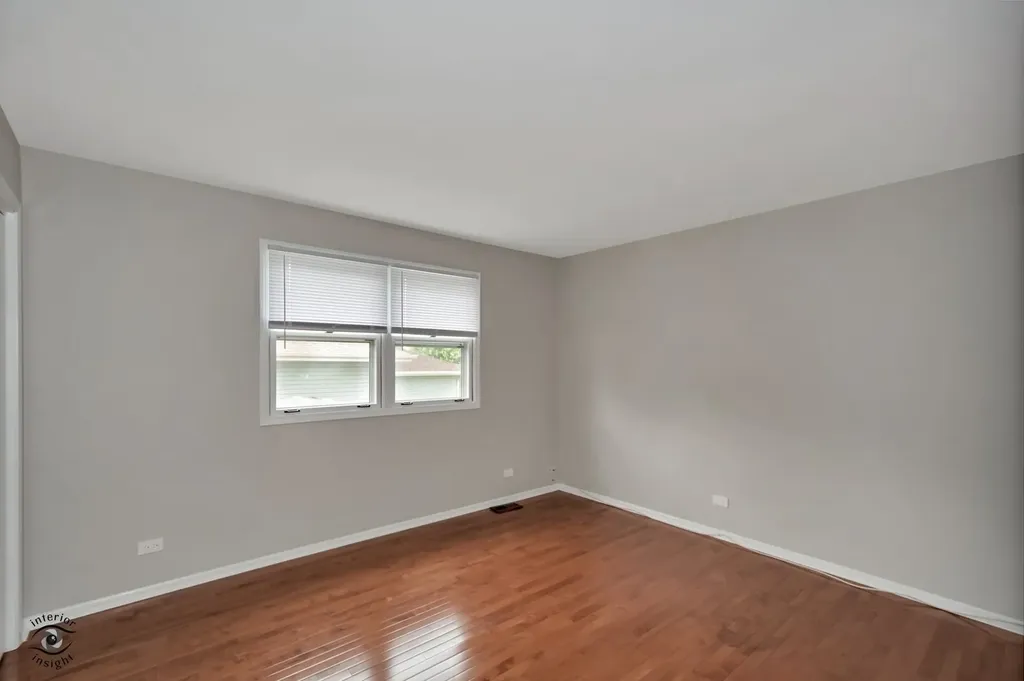 8348 Adbeth Avenue Woodridge IL 60517