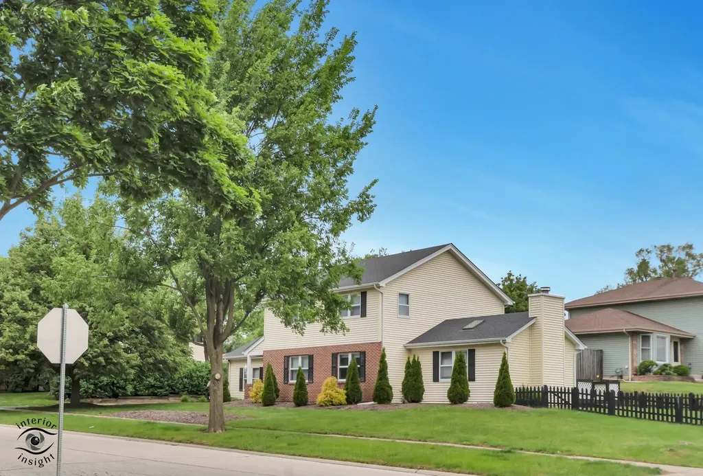 8348 Adbeth Avenue Woodridge IL 60517