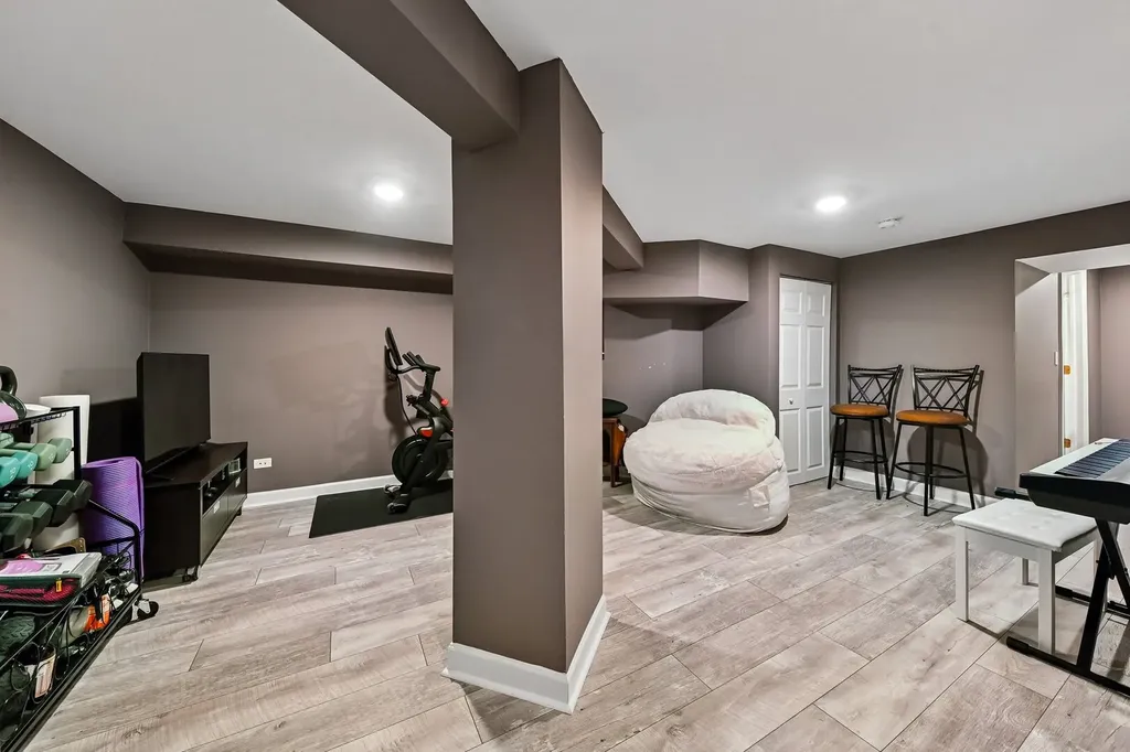 4032 South Calumet Street Chicago IL 60653