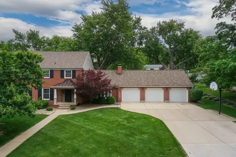 206 Fleetwood Drive Bloomington IL 61701