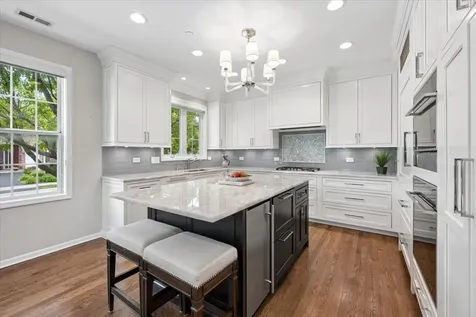 1177 Taylor Street Northbrook IL 60062