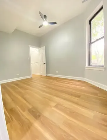 1305 East 69th Street Chicago IL 60637