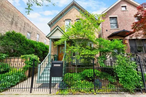 2324 West Mclean Avenue Chicago IL 60647