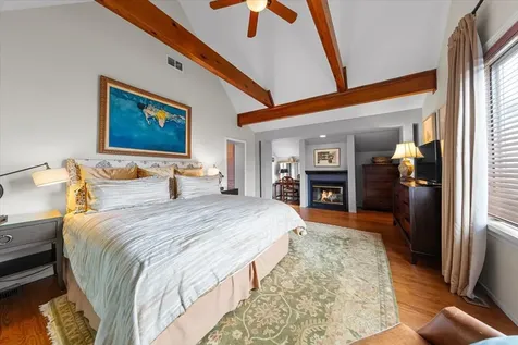 2324 West Mclean Avenue Chicago IL 60647