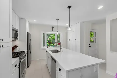 833 Juniper Lane Northbrook IL 60062
