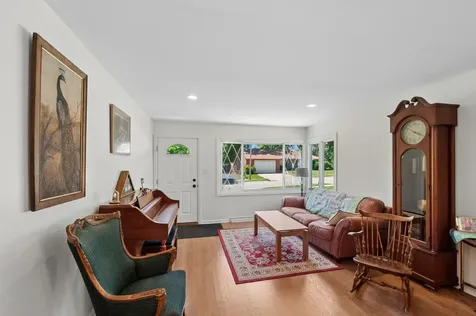 833 Juniper Lane Northbrook IL 60062