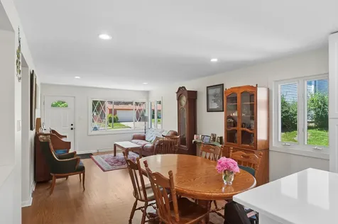 833 Juniper Lane Northbrook IL 60062