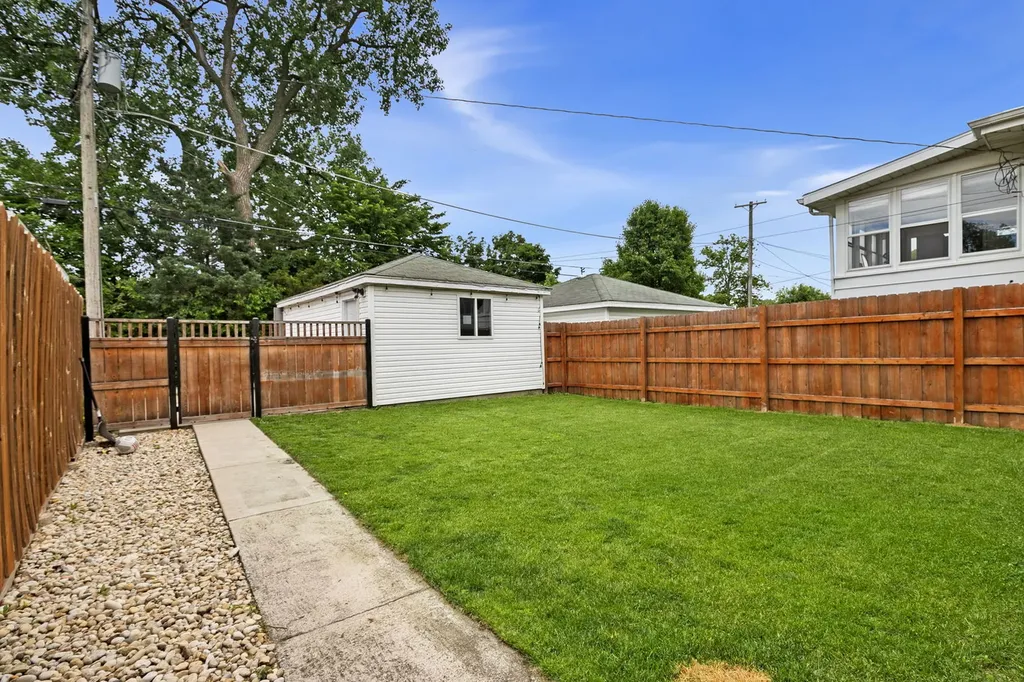 4237 Park Avenue Brookfield IL 60513