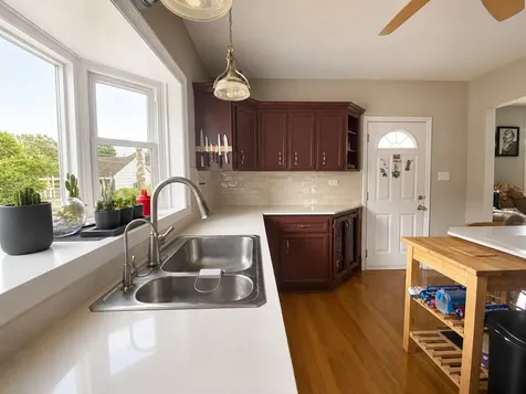1747 South Cora Street Des Plaines IL 60018
