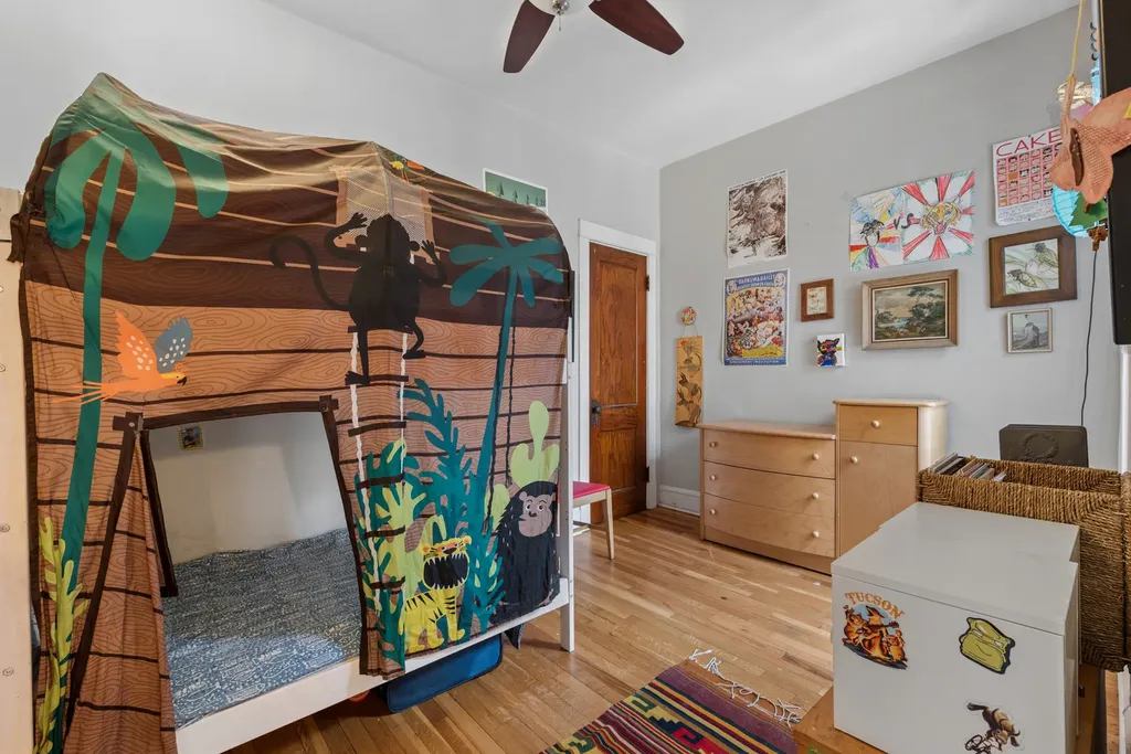 1229 West North Shore Avenue Chicago IL 60626