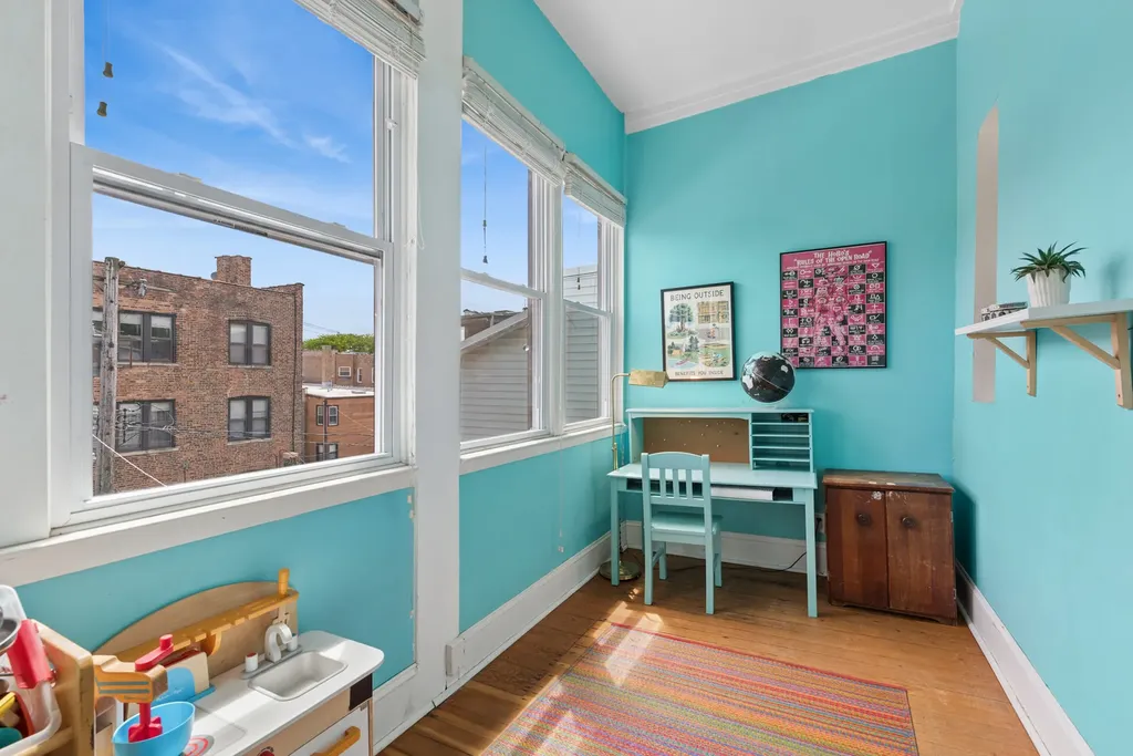 1229 West North Shore Avenue Chicago IL 60626