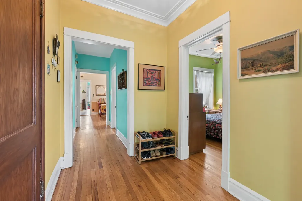 1229 West North Shore Avenue Chicago IL 60626