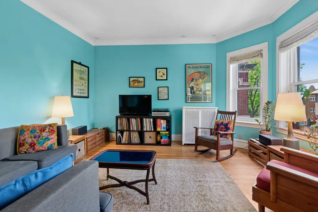 1229 West North Shore Avenue Chicago IL 60626